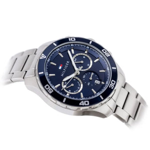 Side profile view of the 11mm silver case of the Tommy Hilfiger 1792094