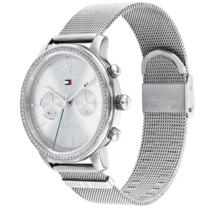 Angled shot highlighting the silver stainless steel mesh bracelet of Tommy Hilfiger 1782301