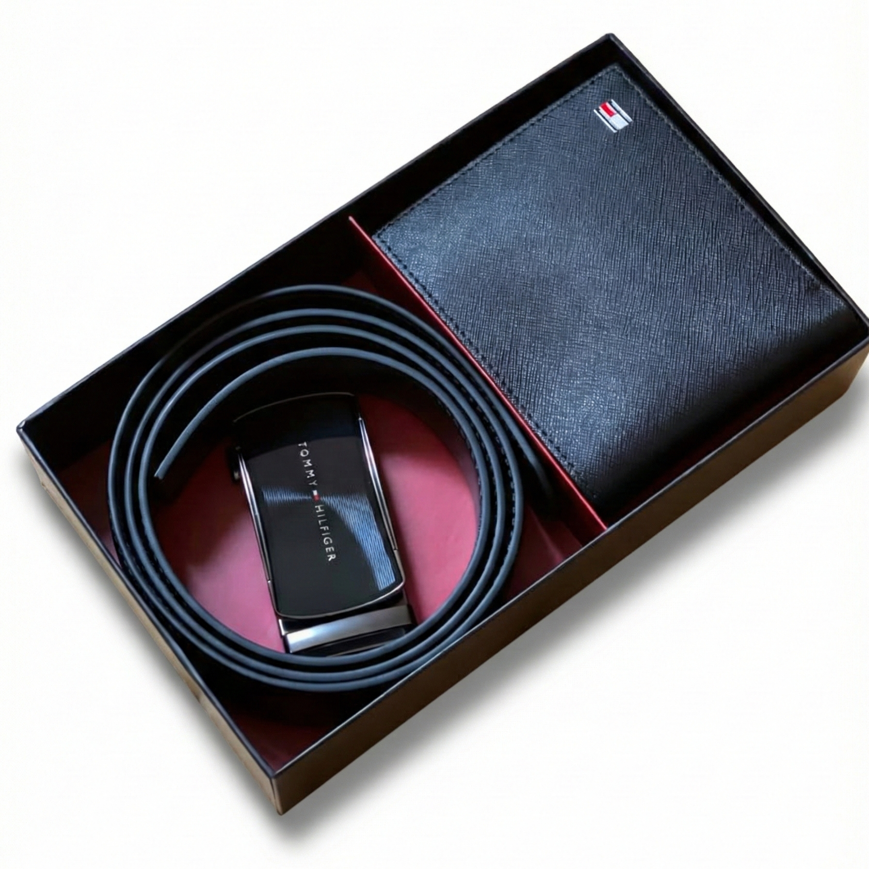 Front view of Classic Tommy Hilfiger Black Men's Wallet