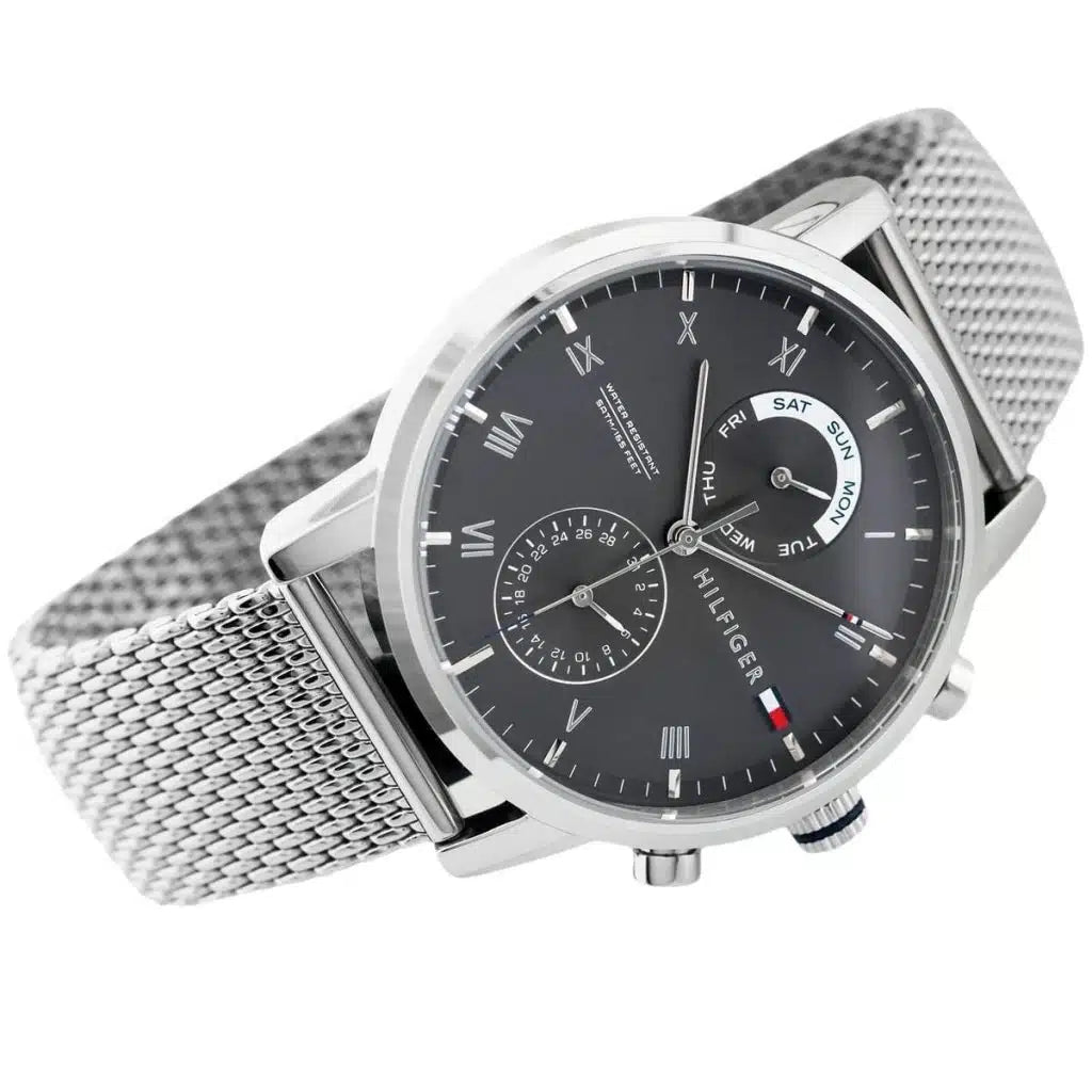 Profile view of Tommy Hilfiger Kane showing case thickness and mesh bracelet
