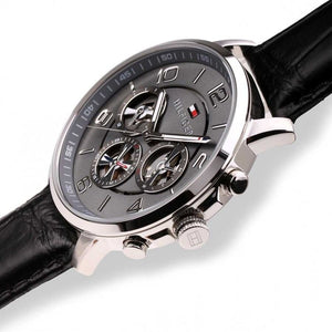 Profile view of Tommy Hilfiger Keagan showing case thickness and leather strap