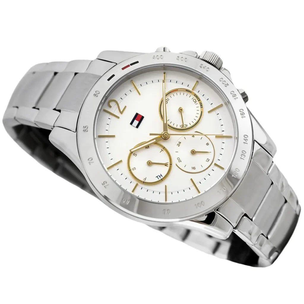 Angled shot highlighting the silver triple-link bracelet of Tommy Hilfiger 1782194