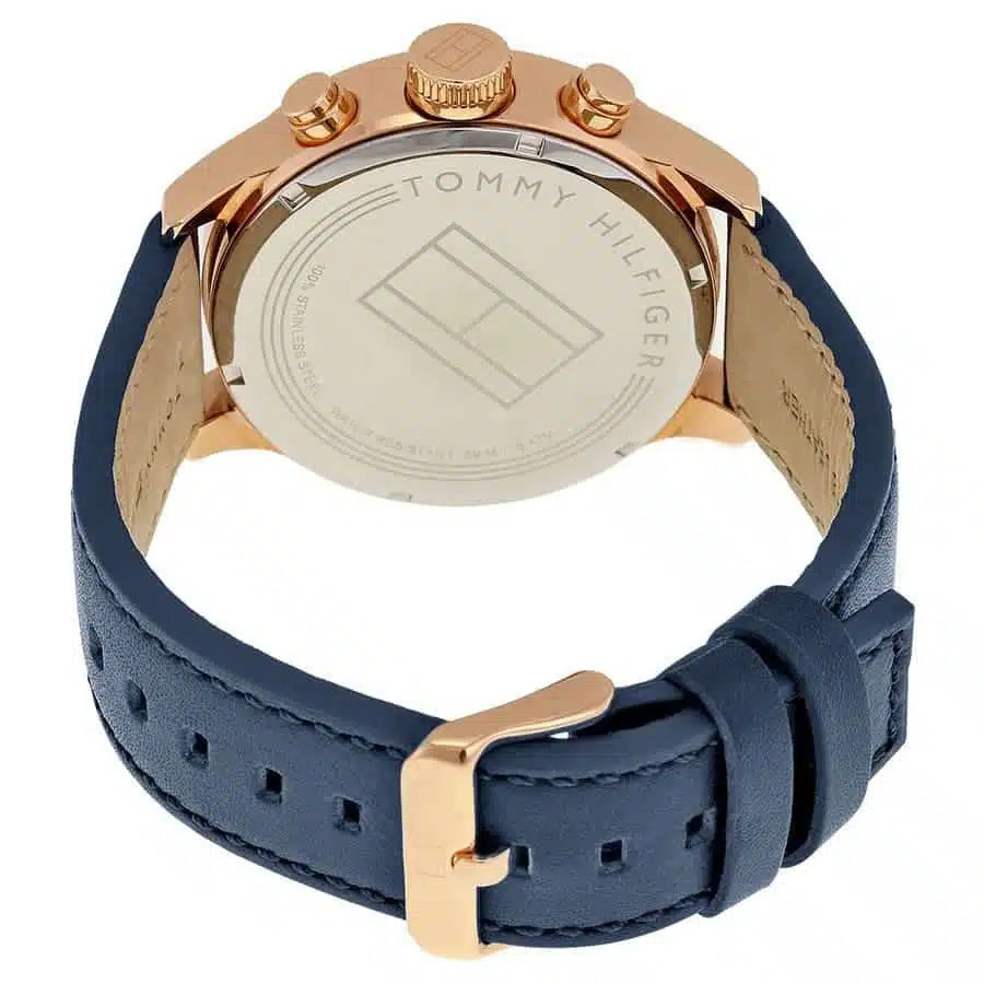 Profile view of Tommy Hilfiger Trent showing case thickness and leather strap