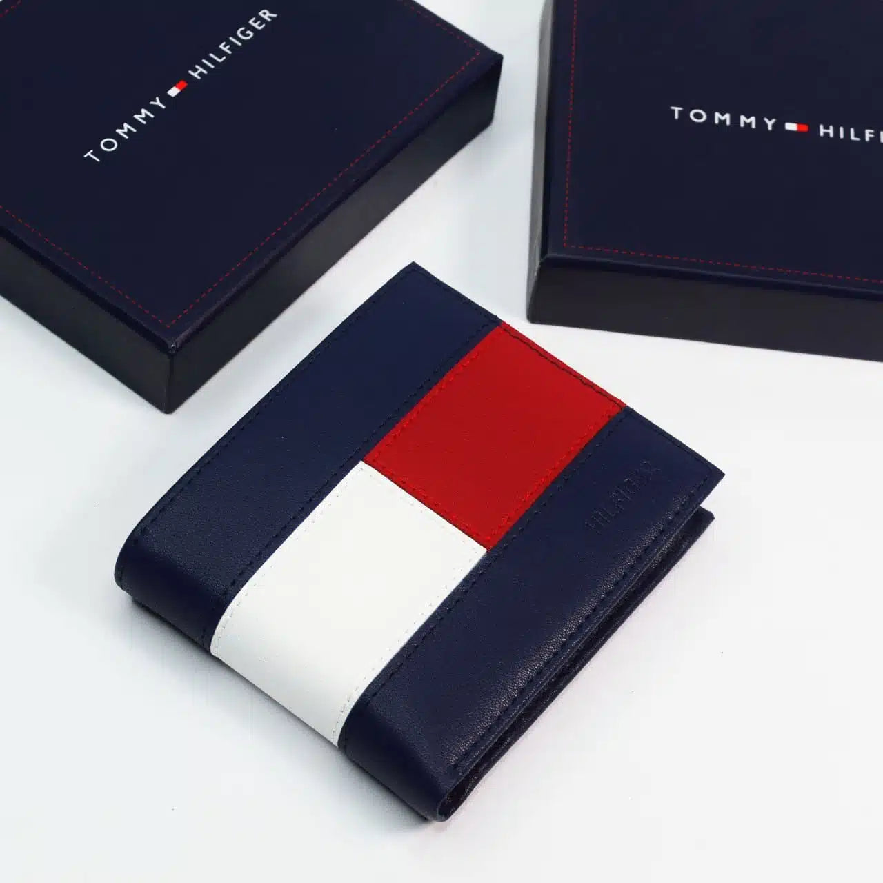 Tommy Hilfiger Wallet Packaging Box with RFID Protection Logo