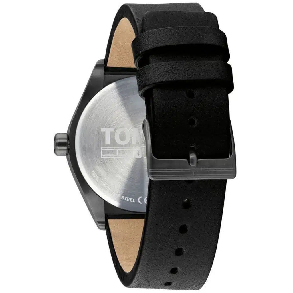 Profile view of Tommy Jeans Monogram Pop showing case thickness and black leather strap