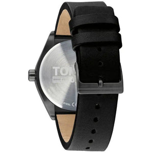 Profile view of Tommy Jeans Monogram Pop showing case thickness and black leather strap