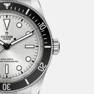 Tudor Black Bay 68 M7943A1A0NU-0002 men's automatic dive watch, 43mm stainless steel case, silver dial, steel bracelet – dial close-up