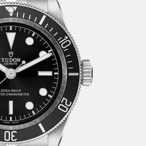 Tudor Black Bay M7941A1A0NU-0003 men's automatic dive watch, 41mm stainless steel case, black dial, steel bracelet – dial close-up