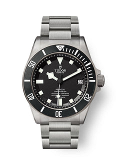 Tudor Pelagos M25600TN-0001 men's automatic dive watch, 42mm titanium case, black dial, titanium bracelet – front view