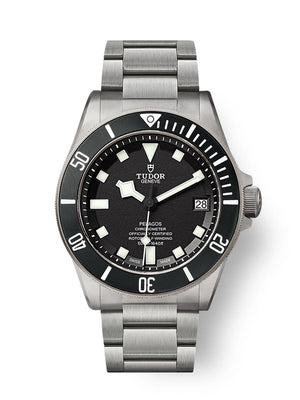 Tudor Pelagos M25600TN-0001 men's automatic dive watch, 42mm titanium case, black dial, titanium bracelet – front view