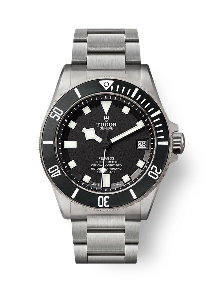 Tudor Pelagos M25600TN-0001 men's automatic dive watch, 42mm titanium case, black dial, titanium bracelet – front view