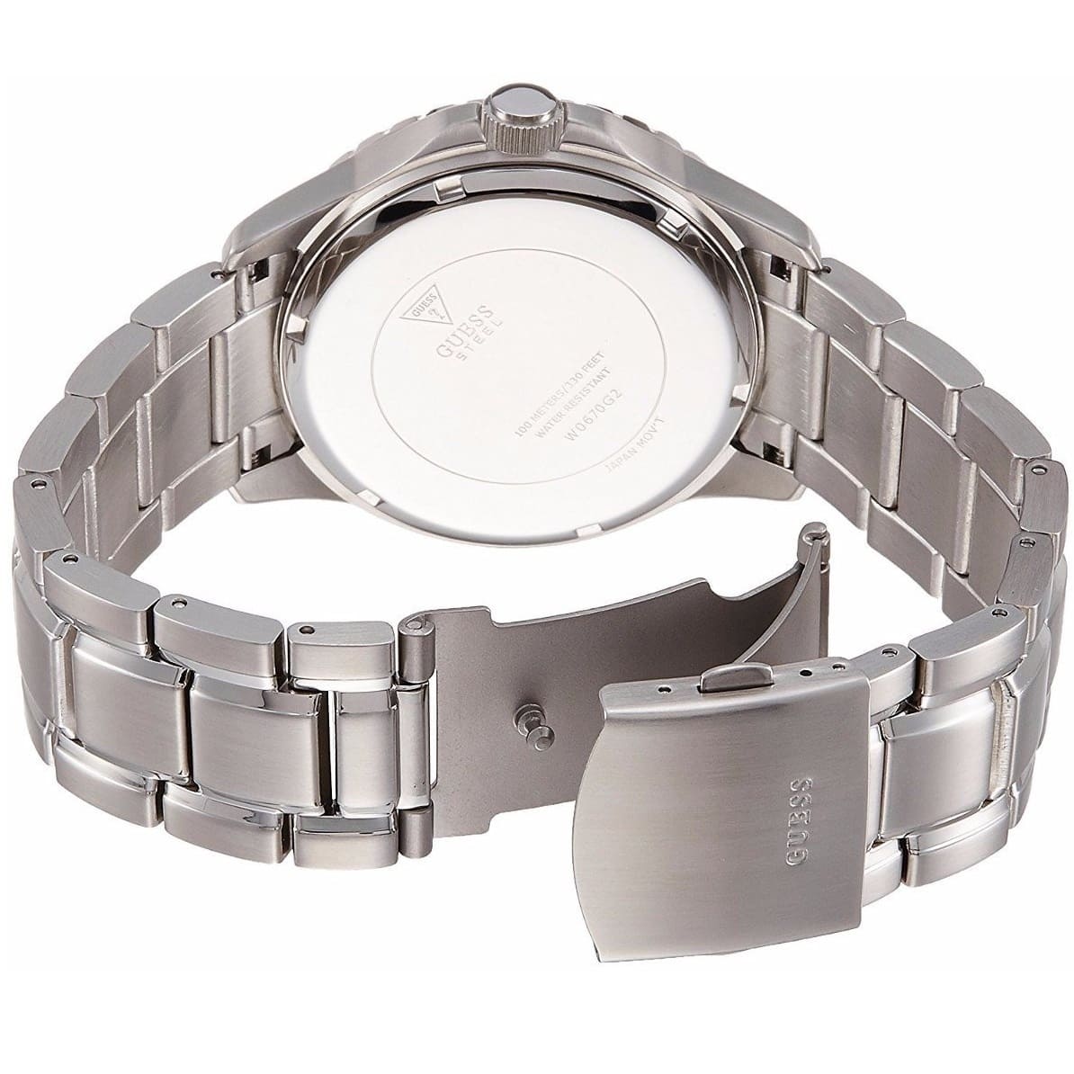Silver stainless steel deployment clasp with Guess logo on the bracelet of the W0379G3